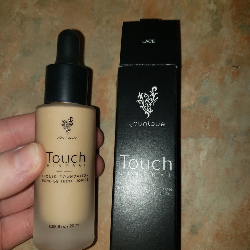 Younique foundation